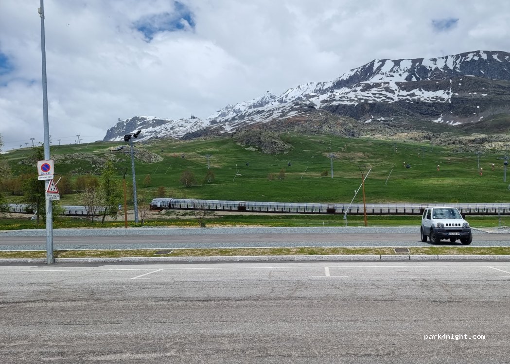 (38750) Huez - 189 Avenue du Rif Nel — foto 4