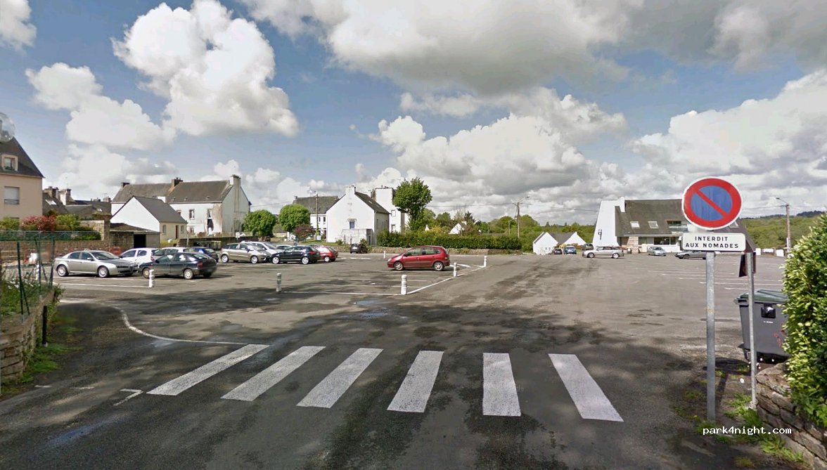 (29380) Bannalec - 4 Place Yves Tanguy — foto
