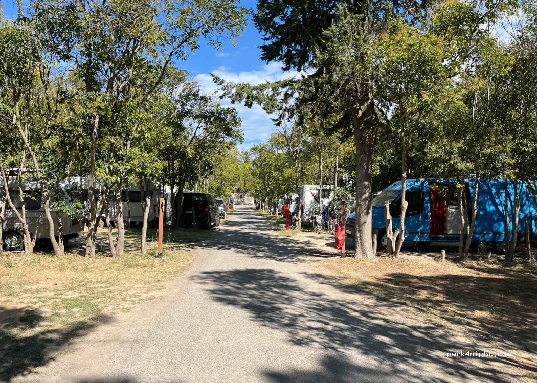 Camping Municipal de Loupian — foto 4