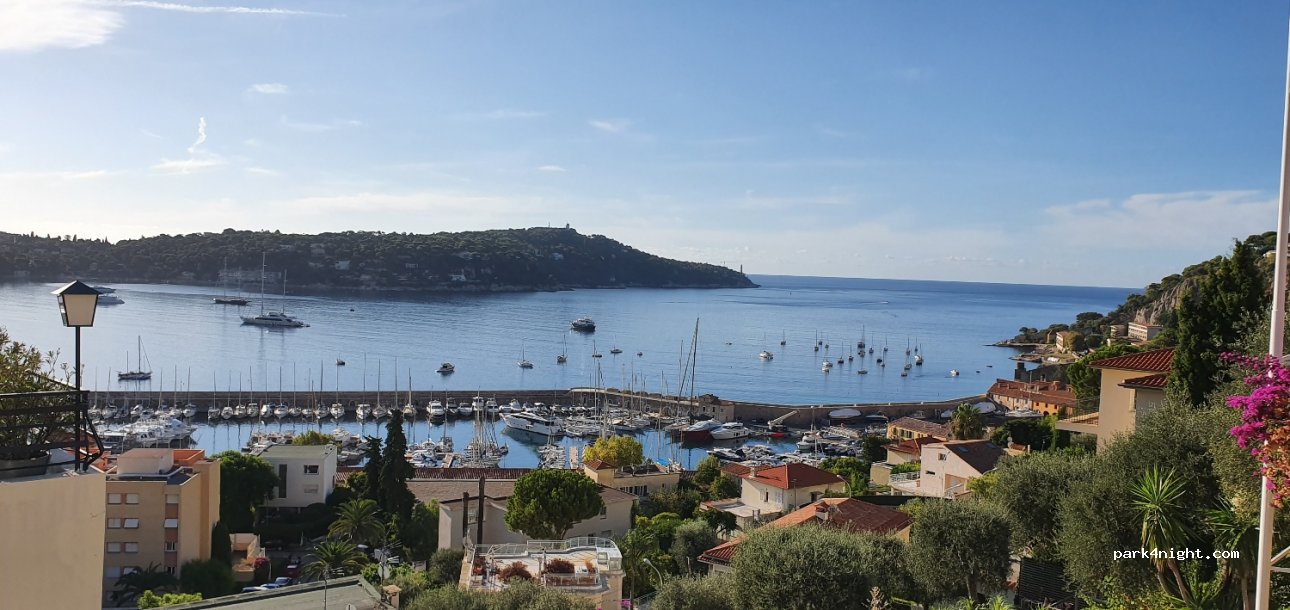 (06230) Villefranche-sur-Mer - 8 Avenue de Saint-Estève — foto 2