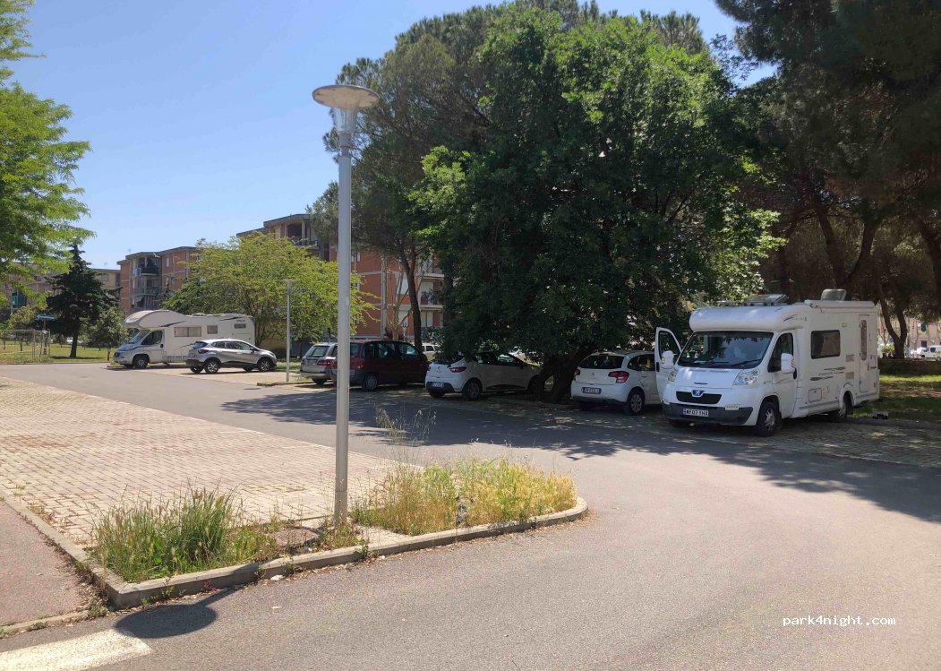 (58022) Follonica - 6 Via Apuania — foto 3