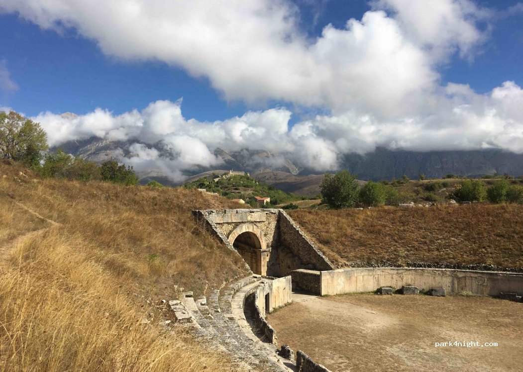 (67050) Albe - 5 Strada Provinciale 24 per Alba Fucens — foto