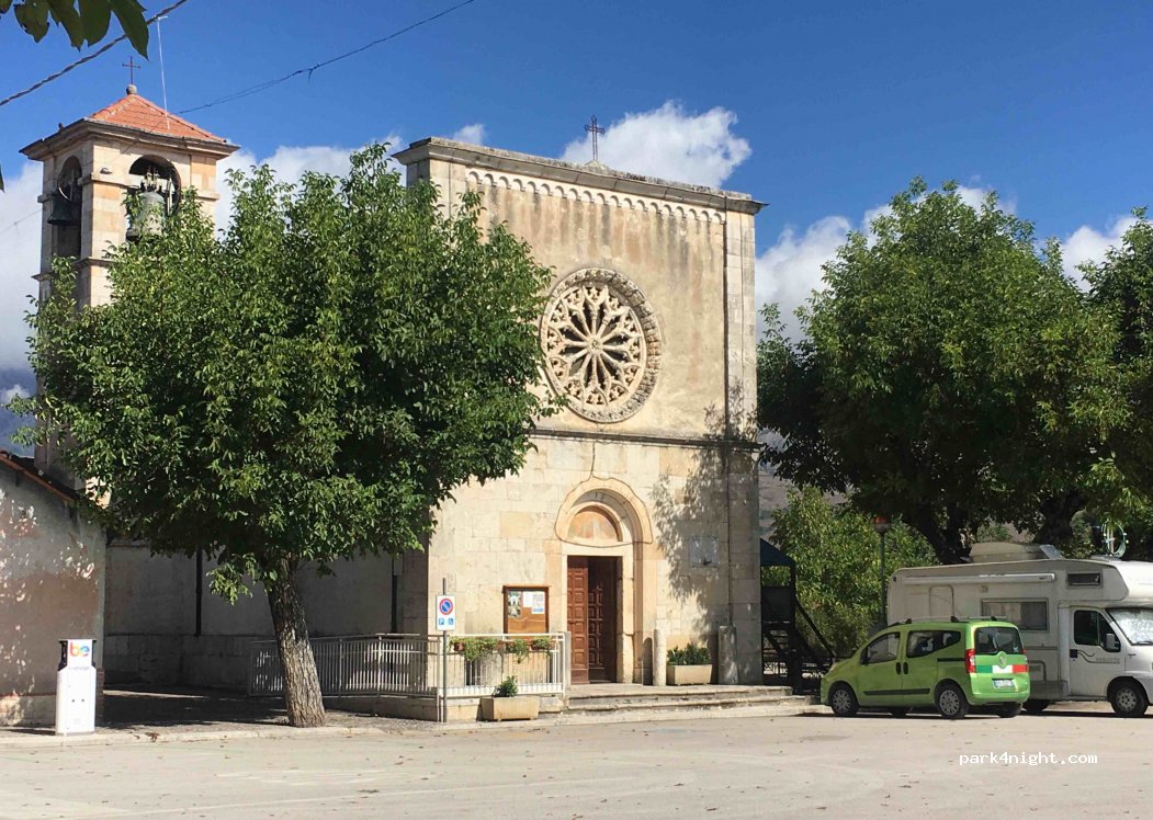 (67050) Albe - 5 Strada Provinciale 24 per Alba Fucens — foto 2