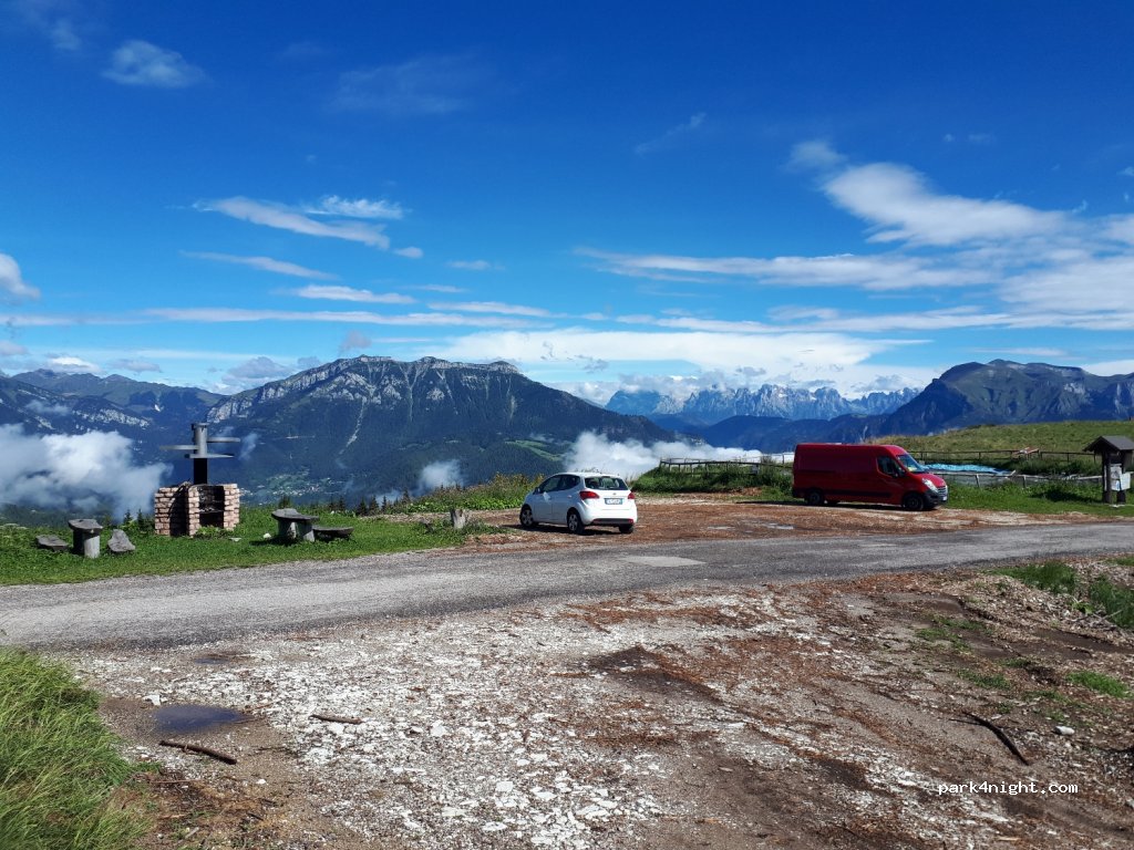 (32030) Col Perer - Unnamed Road — foto