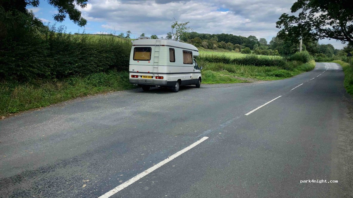 (DL8 4HU) Wensley - Low Lane — foto
