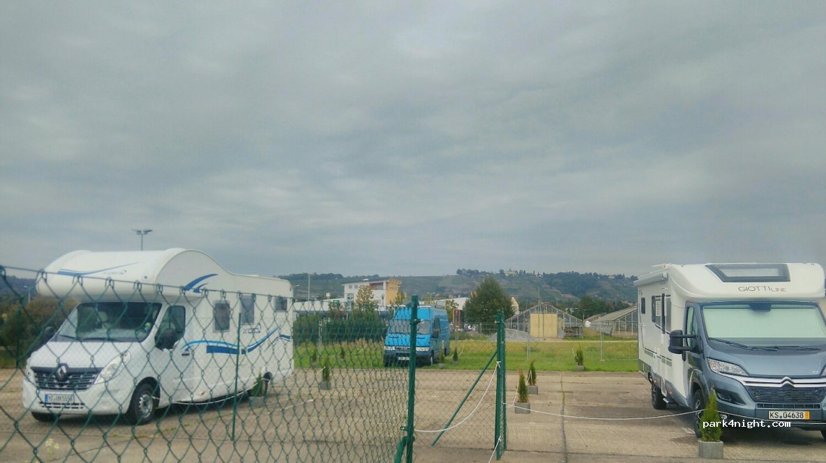 Wohnmobilstellplatz Radebeul — foto