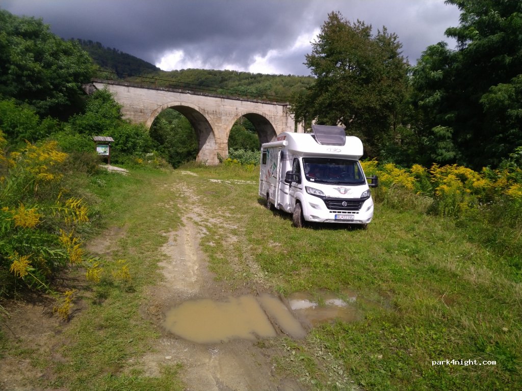(049 16) Magnezitovce - Unnamed Road — foto