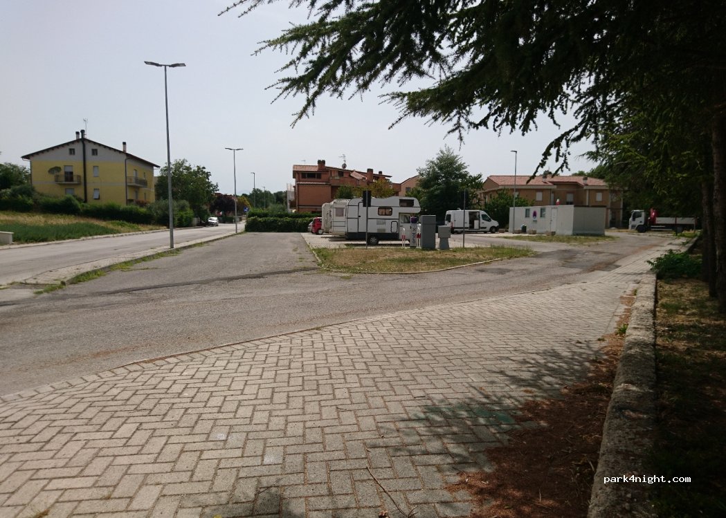 (62010) Urbisaglia - 69 Viale Flavio Silva — foto 4