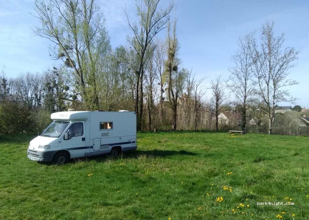 (18340) Plaimpied-Givaudins - 185 Proche les Ponts — foto 3