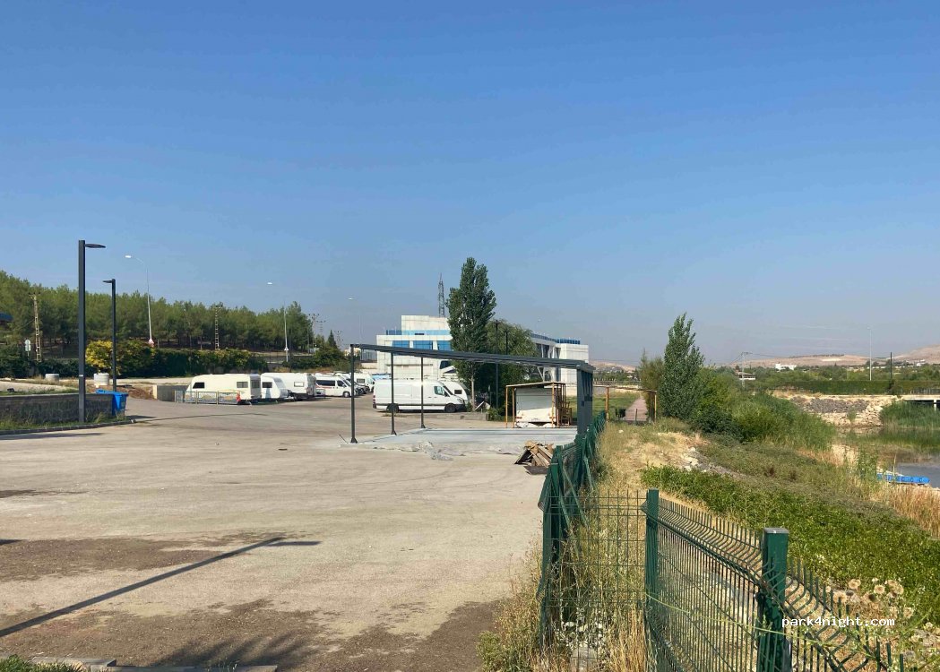 (27410)  - Alleben Göleti Piknik Alanı — foto 2