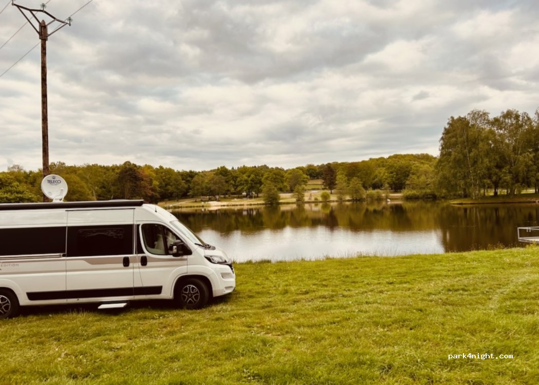Plan d'eau et camping municipal — foto 3