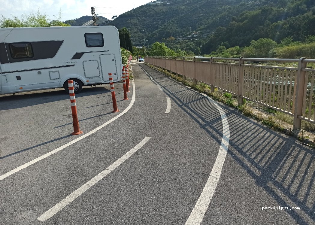 (18033) Camporosso - 200 Strada Provinciale 64 — foto
