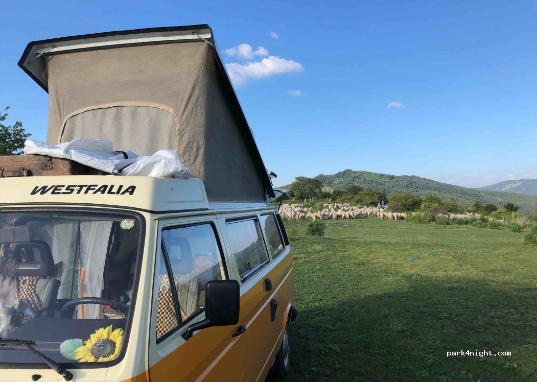 (67013) Campotosto - Unnamed Road — foto