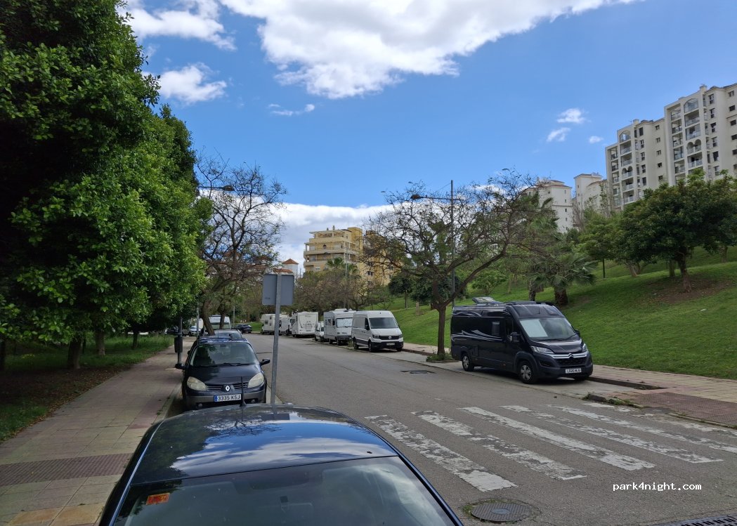 (29680) Estepona - 15 Avenida Puerta del Mar — foto 3