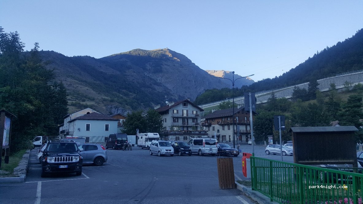 (10052) Bardonecchia - Piazza Statuto — foto