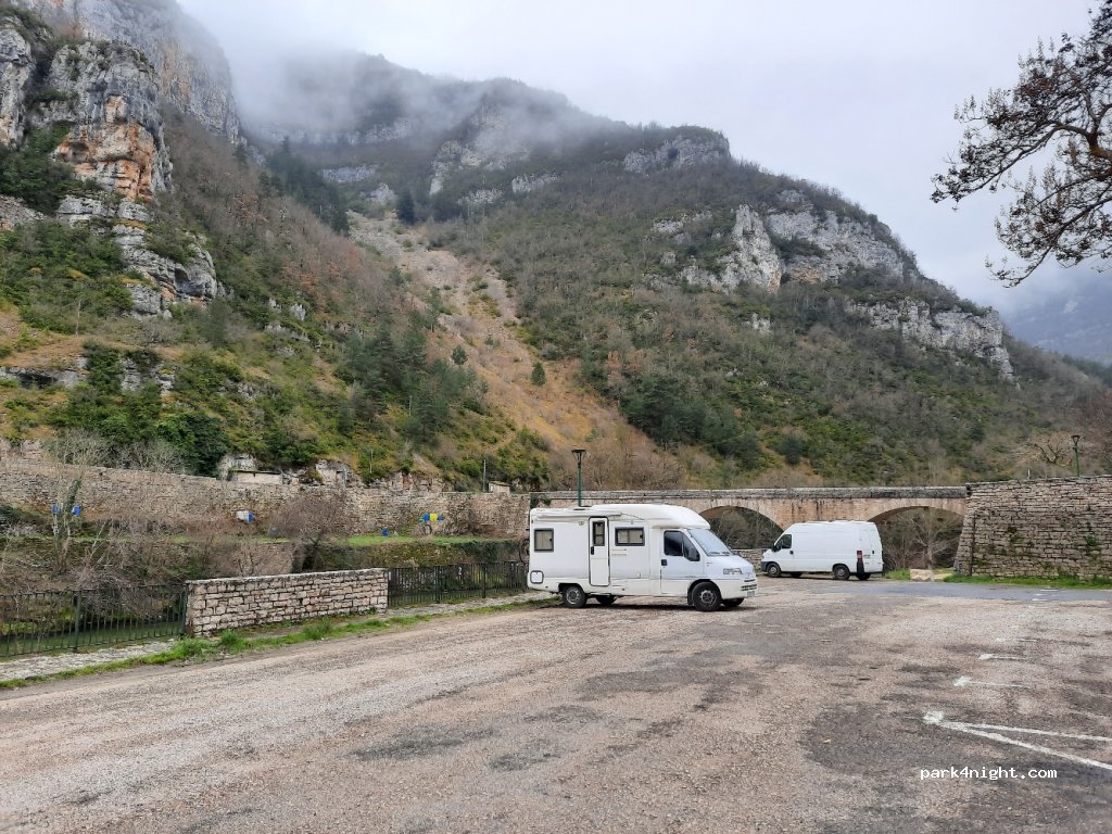 (48210) La Malène - La Malene Village — foto 3