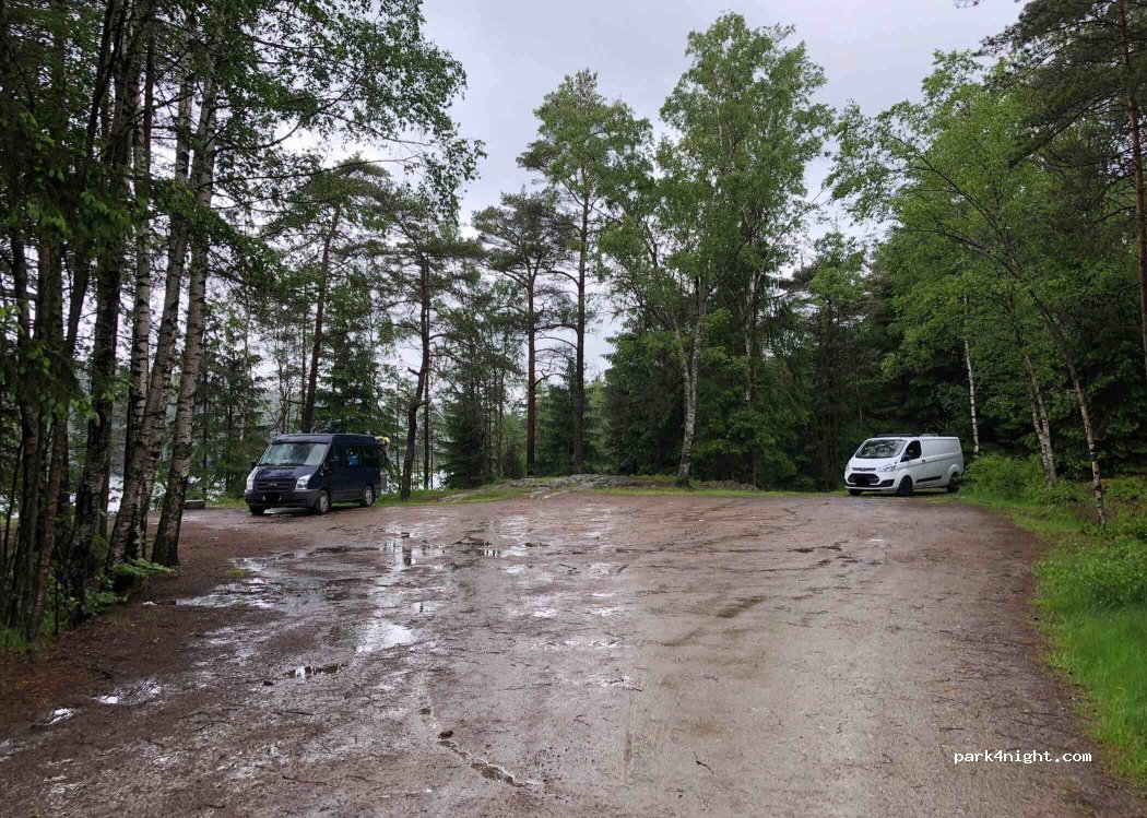 (442 92) Ucklum - Unnamed Road — foto 2