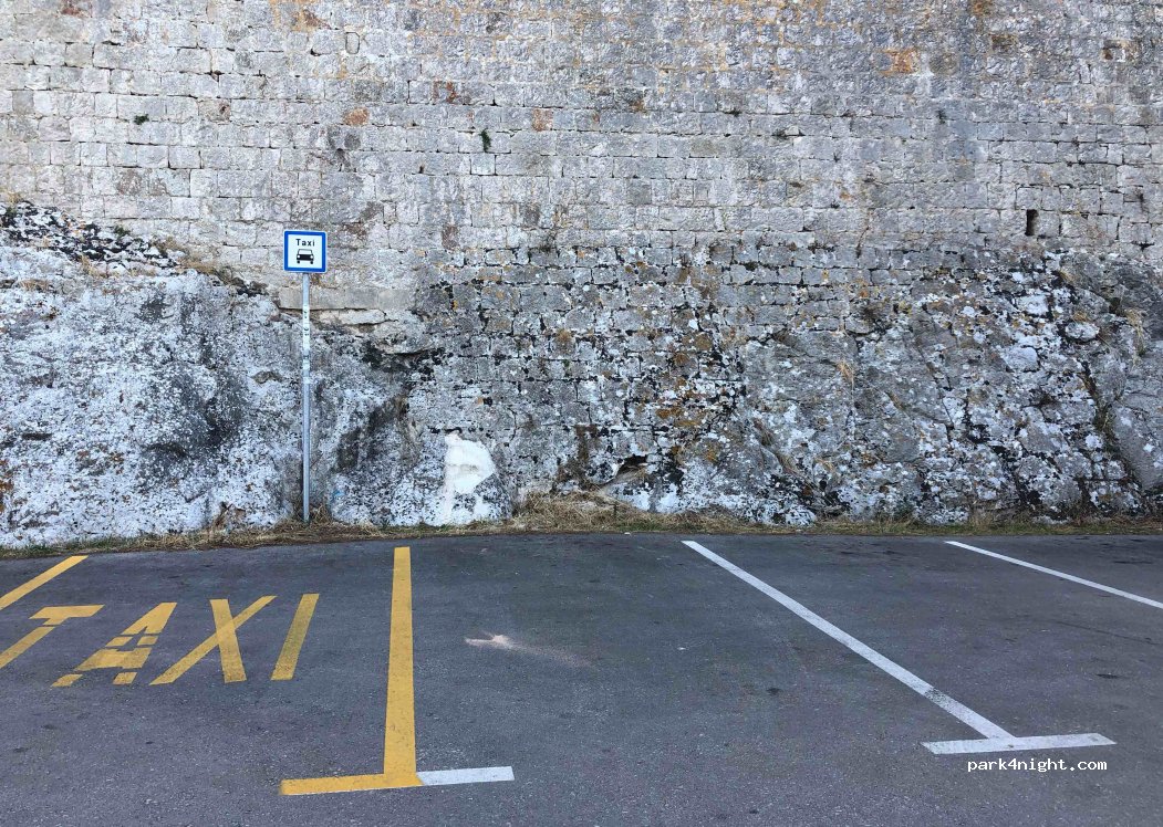 (21450) Hvar - 80 Ulica Biskupa Jurja Dubokovica — foto 2