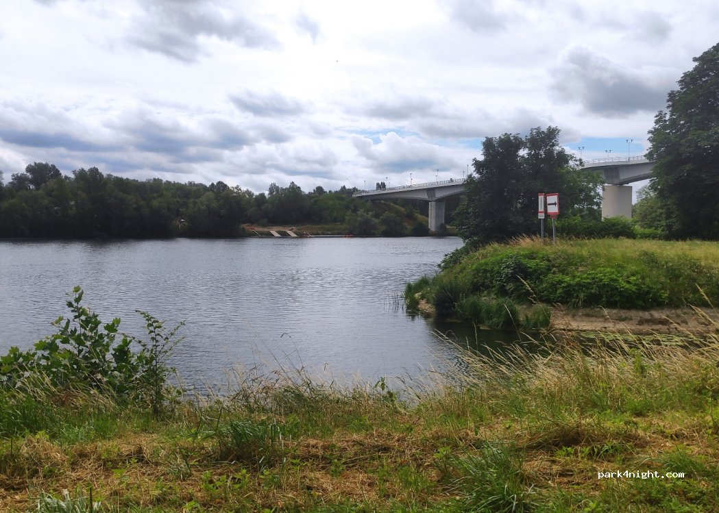 (39100) Dole - 78 Chemin du Canal du Rhône au Rhin — foto