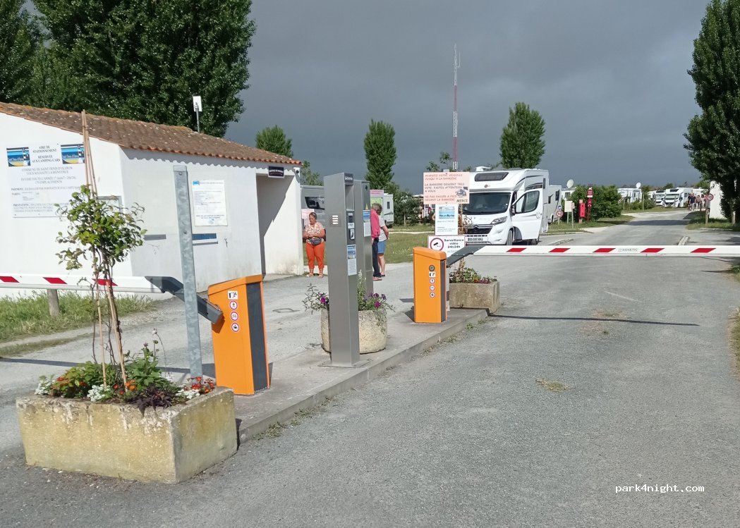 (17650) Saint-Denis-d'Oléron - 374 Route des Huttes — foto 5