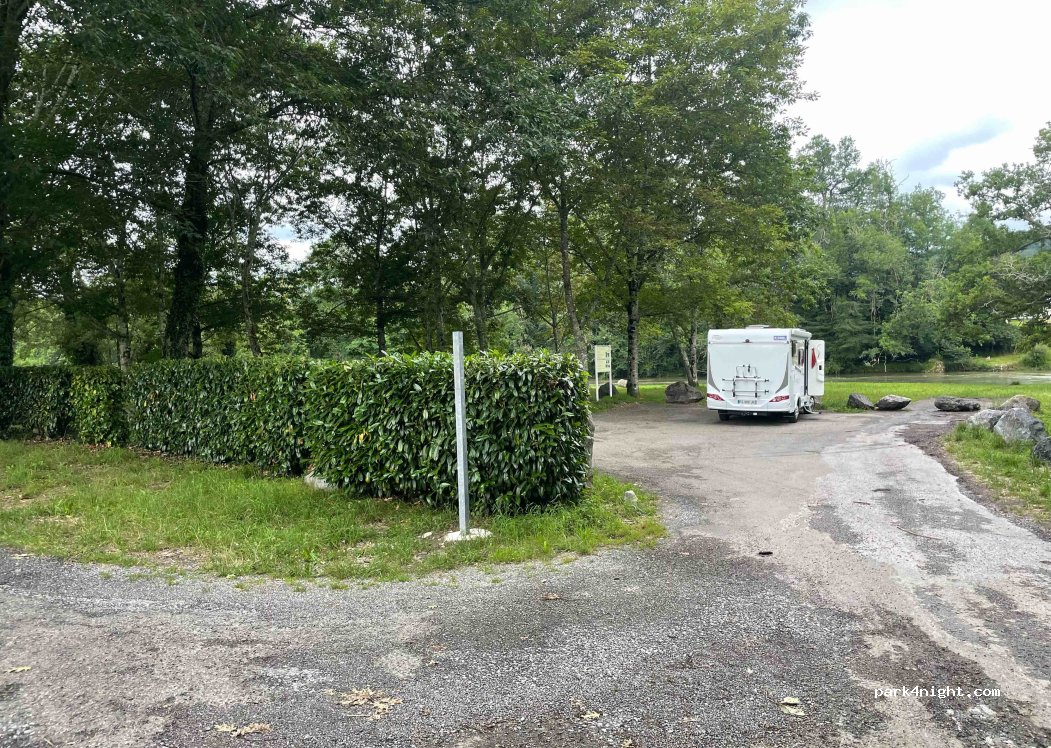 (64400) Aren - 21 Rue de la Naou — foto