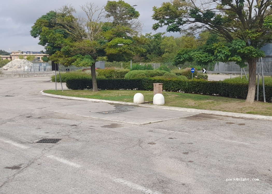 (06135) Valtiera - Unnamed Road — foto 3