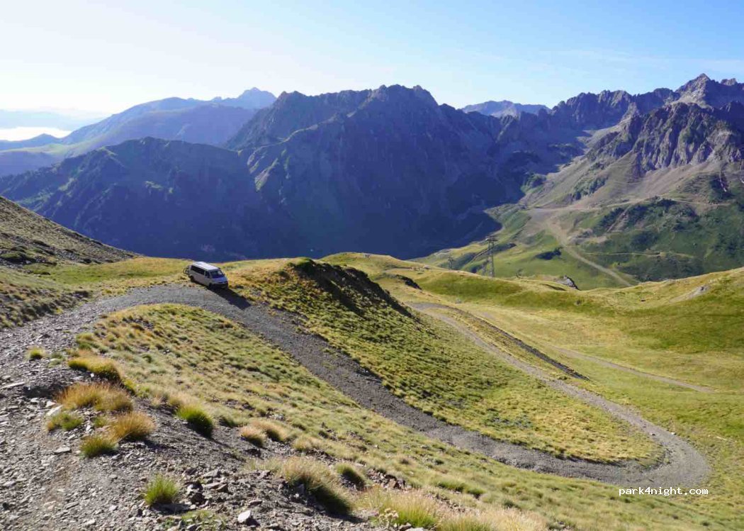 (65200) Bagnères-de-Bigorre - Unnamed Road — foto 4