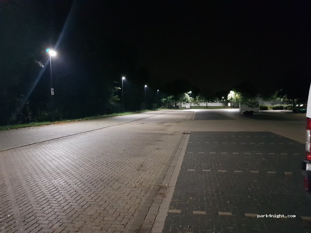 (76694) Forst - 15 Gottlieb-Daimler-Straße — foto 2