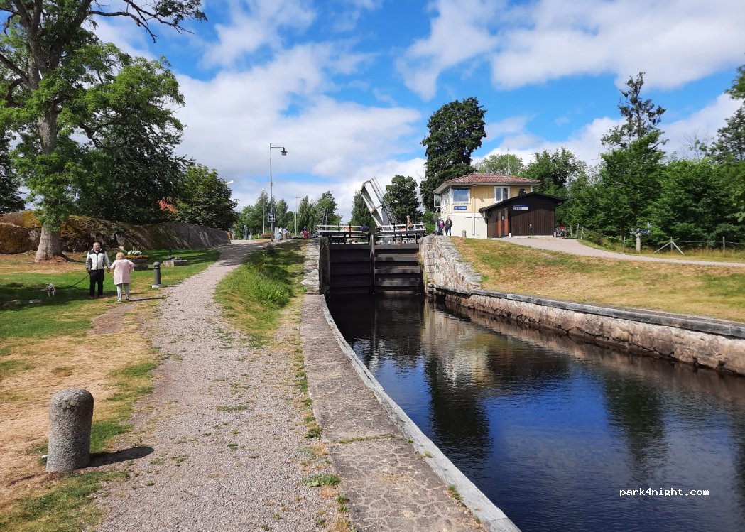 Ställplats Forsvik Göta Kanal — foto 2
