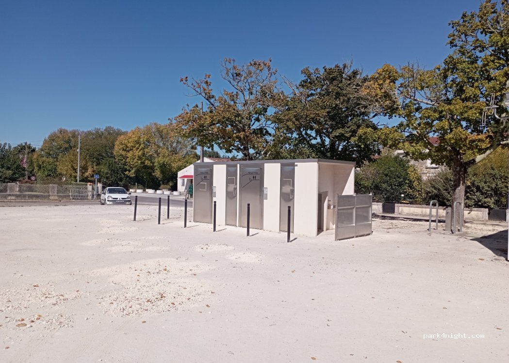 (33590) Saint-Vivien-de-Médoc - 1 Place de la Brigade Carnot — foto 2