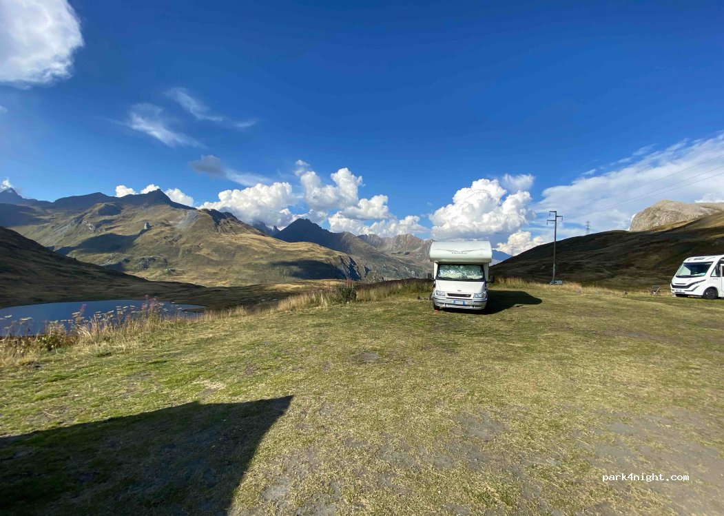 (11016) La Thuile - Strada Statale 26 della Valle d'Aosta — foto 3