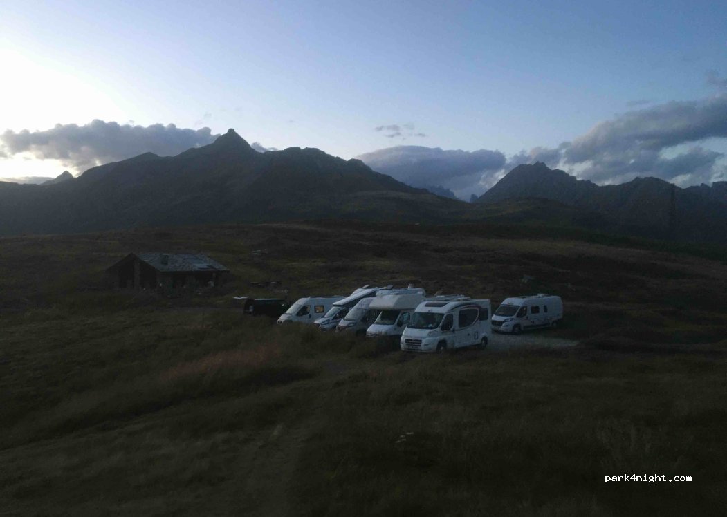 (11016) La Thuile - Strada Statale 26 della Valle d'Aosta — foto 4