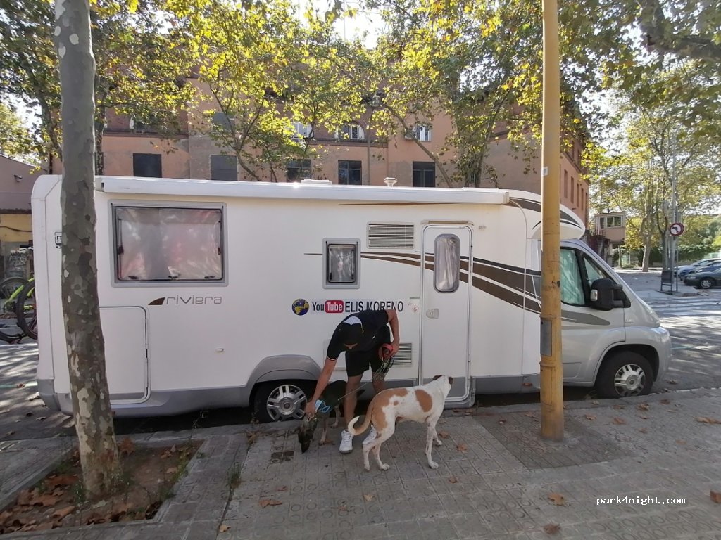 (08005) Barcelona - 100 Carrer del Doctor Trueta — foto 3