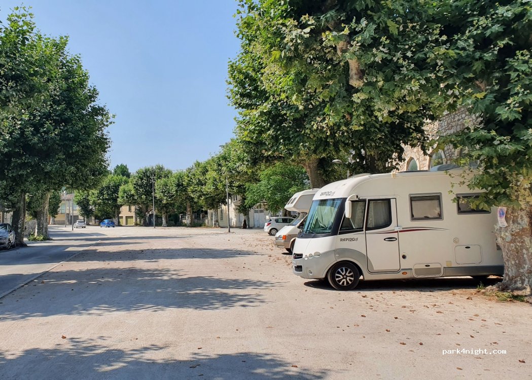 (07260) Joyeuse - 2 Rue de la Calade — foto 4