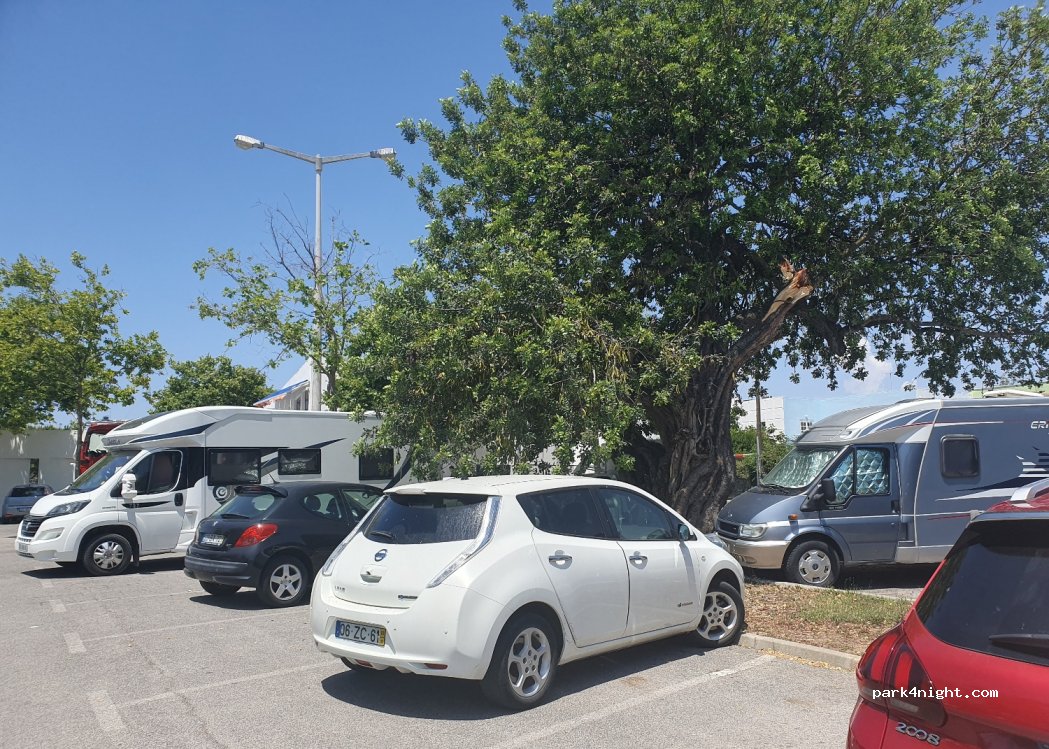 (8200-126) Albufeira - 8200 Rua das Escolas — foto 3