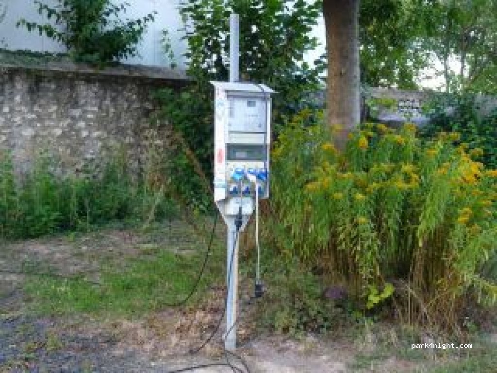 Wohnmobil Stellplatz Westhofen — foto