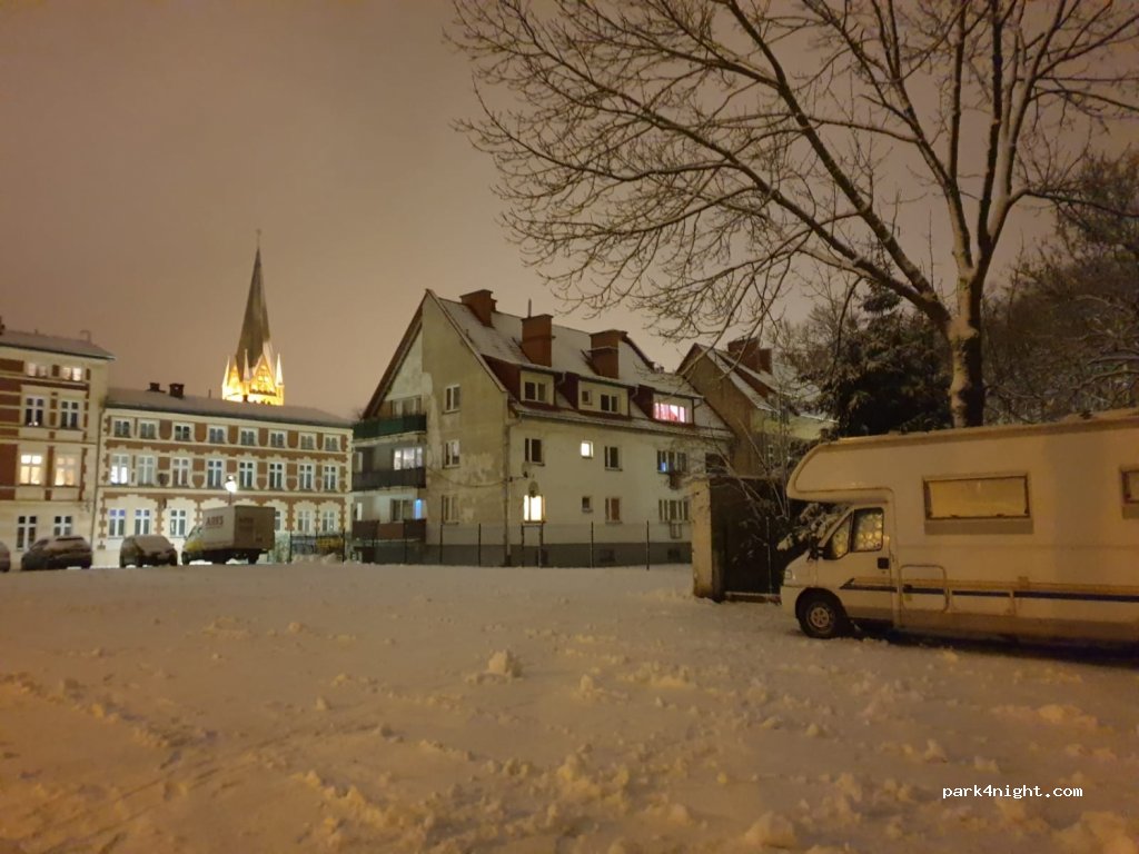 (78-400) Szczecinek - 2 Zamkowa — foto