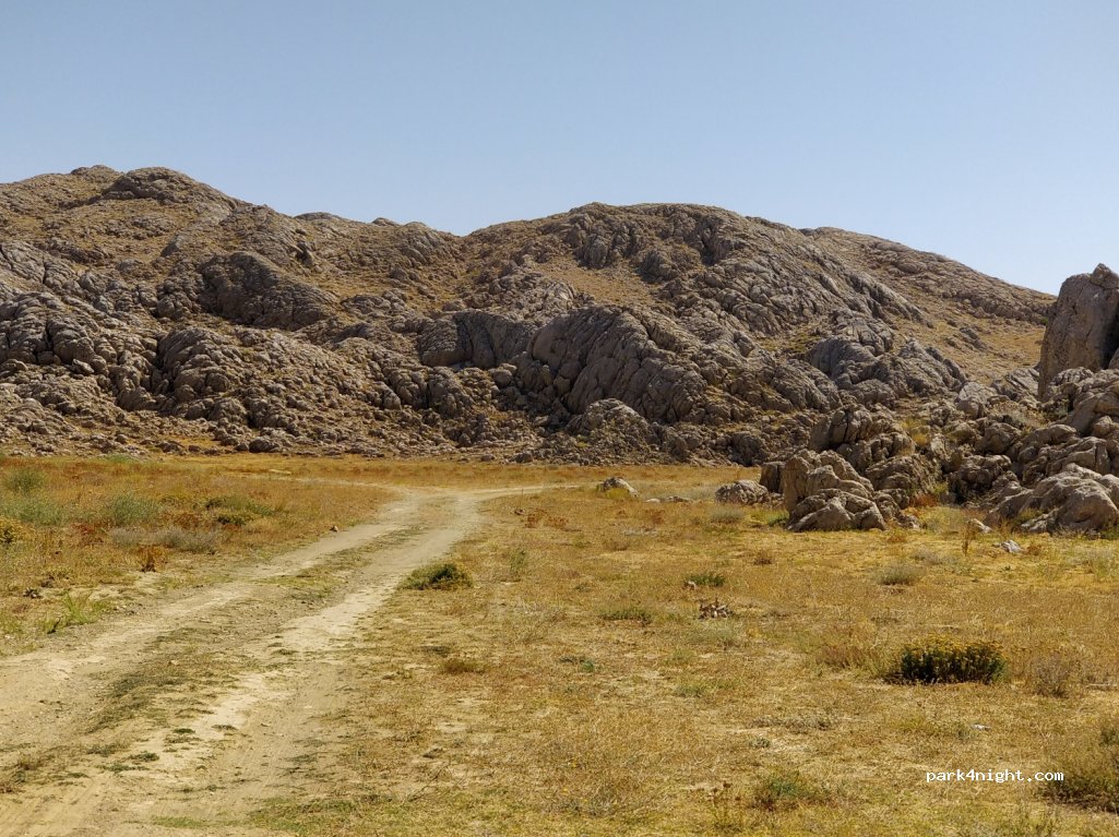 (02400) Karadut - Unnamed Road — foto 3