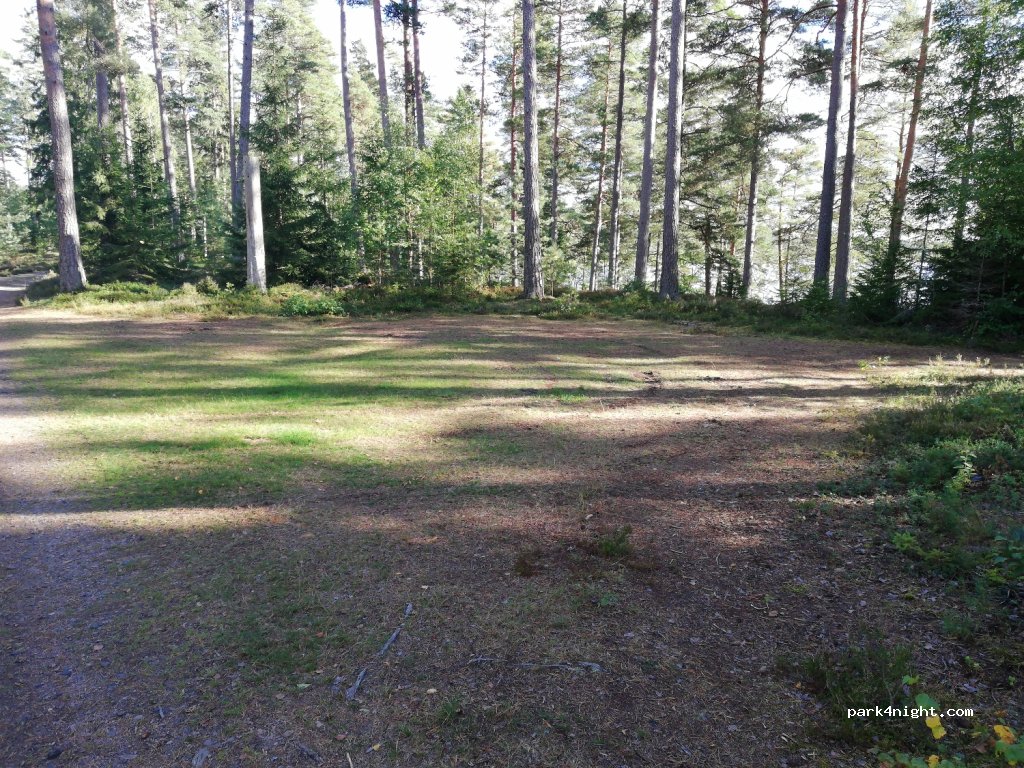 (560 13) Hok - Unnamed Road — foto