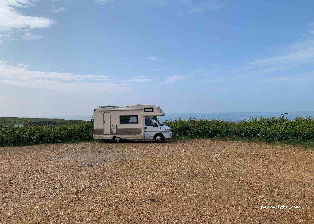 Brook Chine National Trust Car Park — foto 4