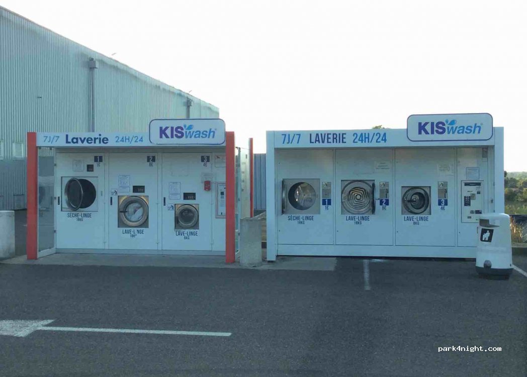 (32150) Cazaubon - Rue du Cousine — foto