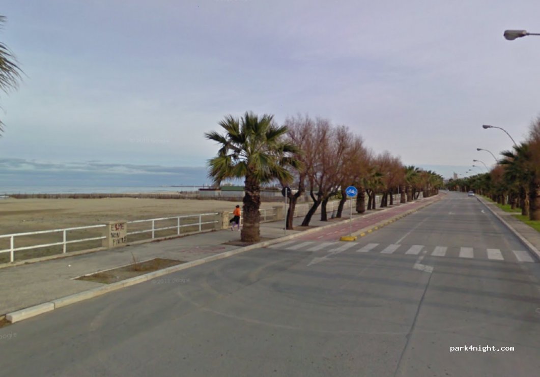 (76121) Barletta - Lungomare Pietro Mennea — foto