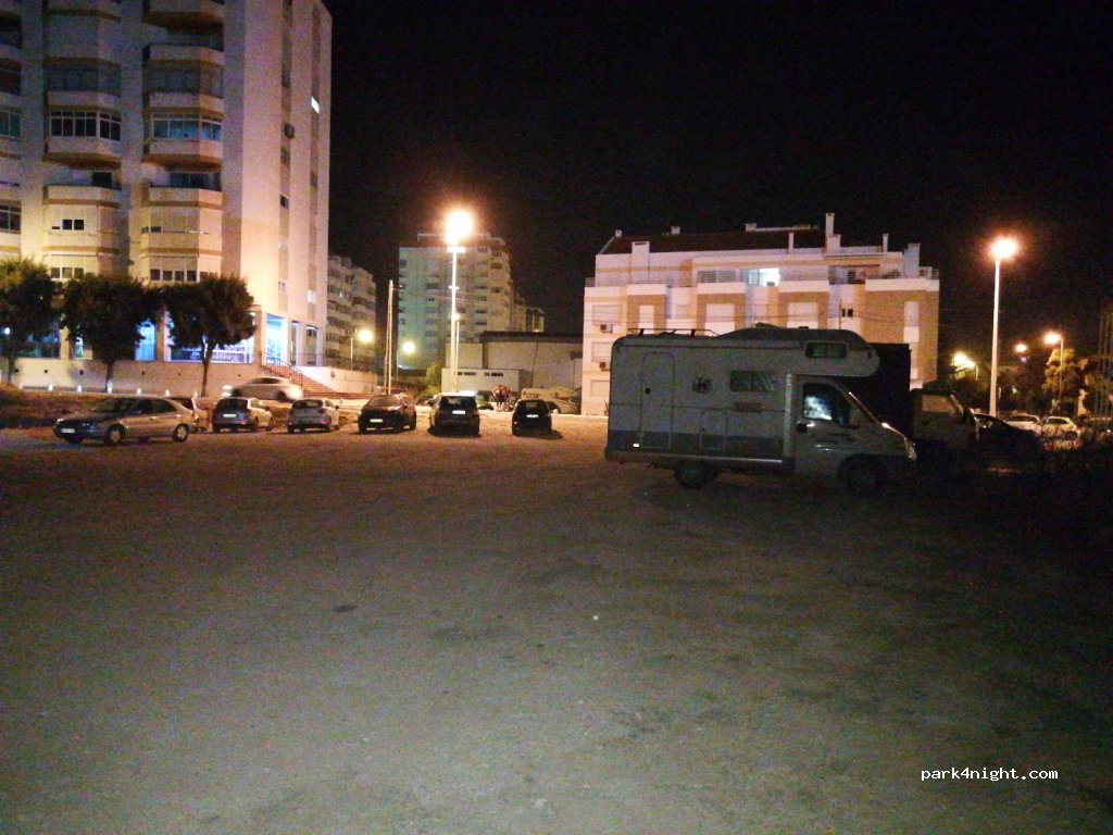 (2825-307) Costa da Caparica - 11 Rua Engenheiro Henrique Mêndia — foto
