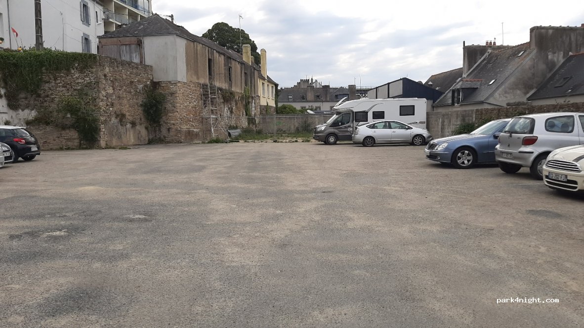 (29100) Douarnenez - 2-4 Impasse Jean Barre — foto 2