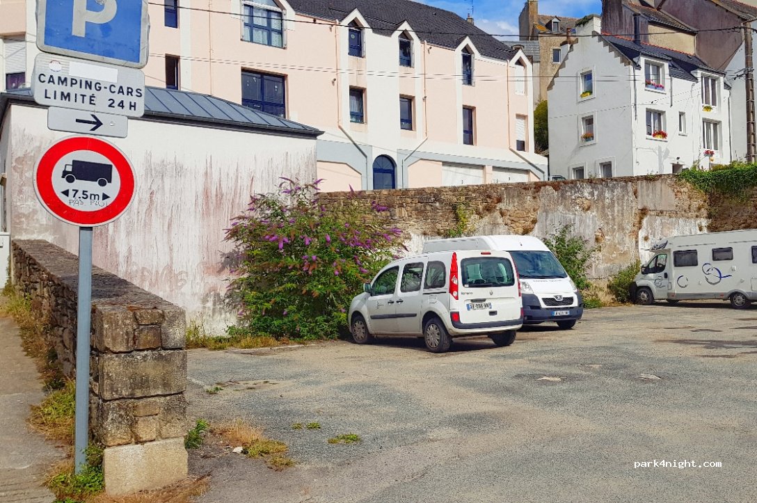 (29100) Douarnenez - 2-4 Impasse Jean Barre — foto 3