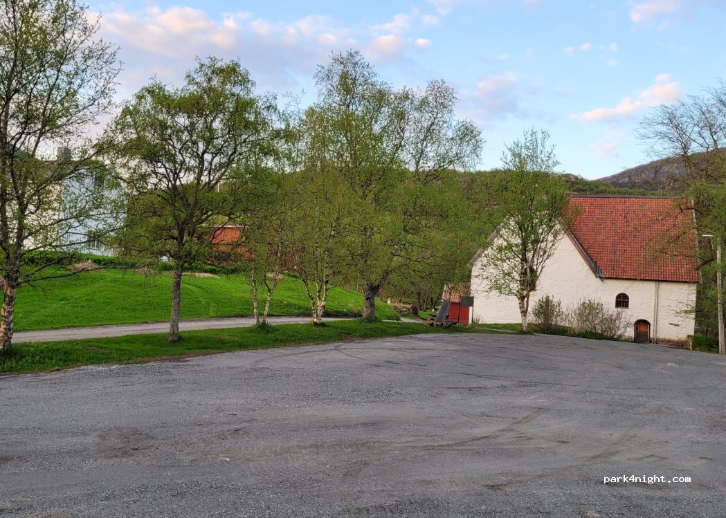 (8140) Inndyr - 6 Kirkeveien — foto 2