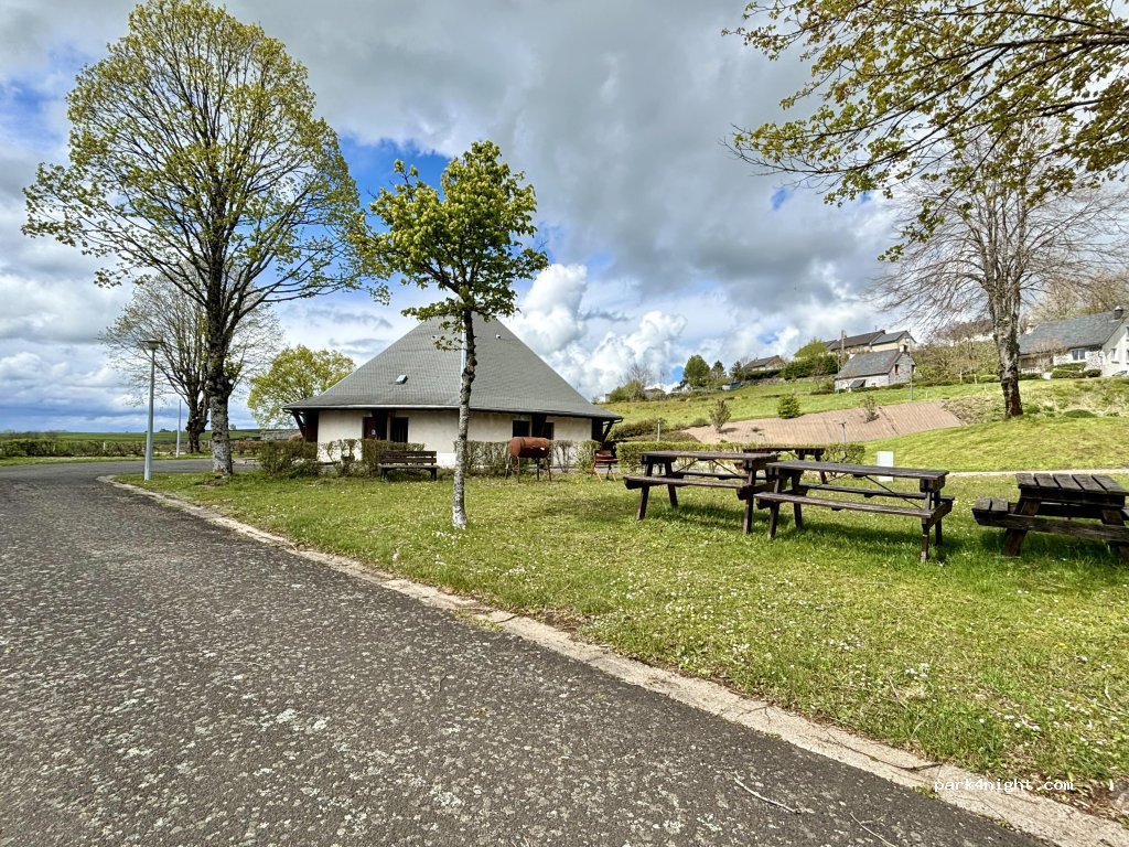 Camping Onlycamp - Le Pouliat — foto 3