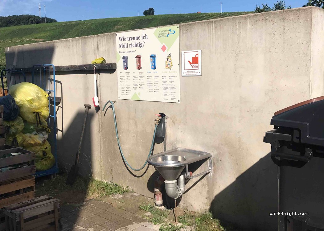 Wohnmobilhafen Mainschleife — foto 3