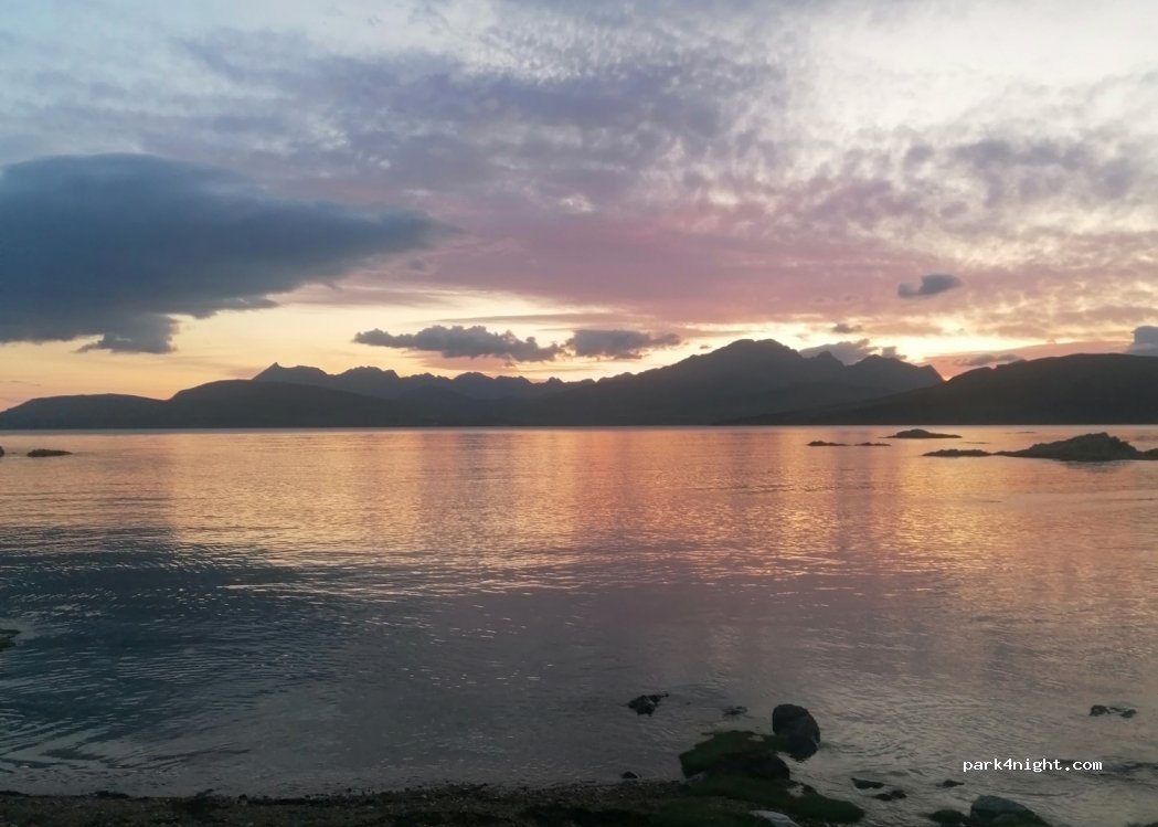 (IV44 8RN) Highland - Unnamed Road — foto 2