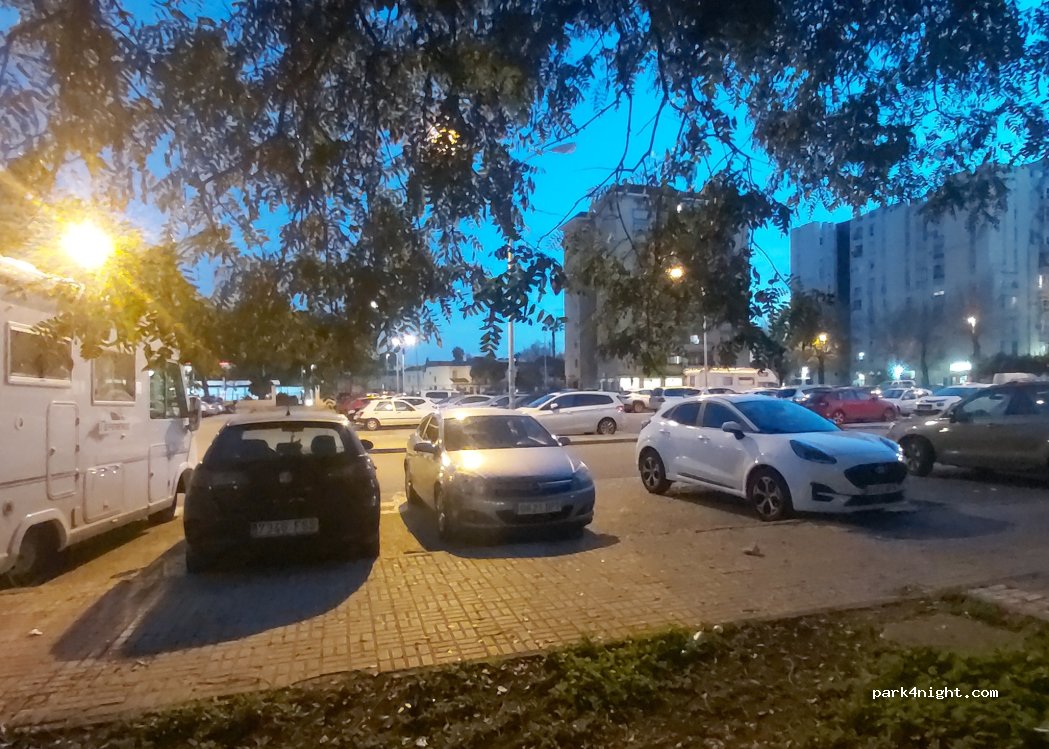 (11407) Jerez de la Frontera - 8 Avenida Duque de Abrantes — foto 5